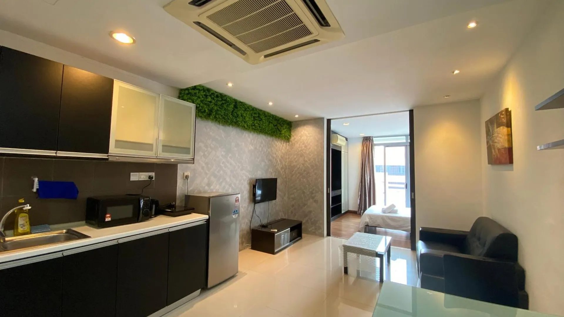 Spacious 3R,2R,Studio 5Min Walk To Time Square,Lalaport, Pool,Gym,Wifi Lägenhet Kuala Lumpur 0*,